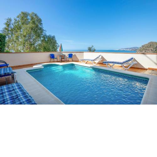 2 bedrooms house at Nerja 300 m away from the beach with sea view private pool and furnished terrace