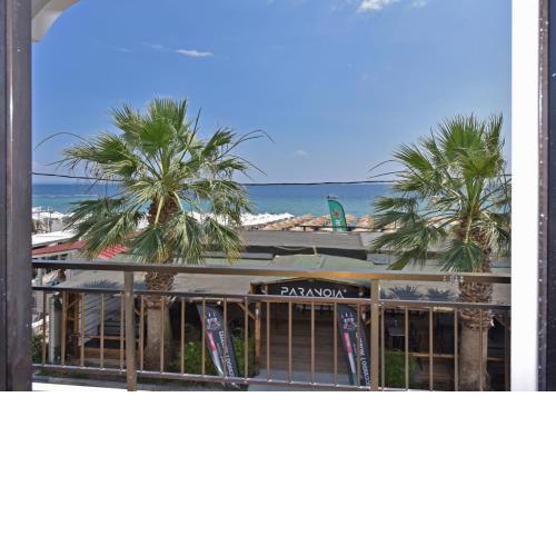 Alexandros SeaView Suites