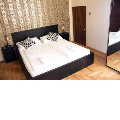 Andrassy Room