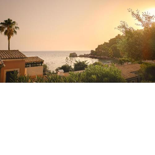 Apartment with PRIVATE GARDEN, next to the beach