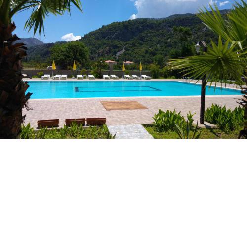 Apella Hotel