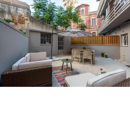 Couple's Flat in Chania Venetian Harbor & Beach