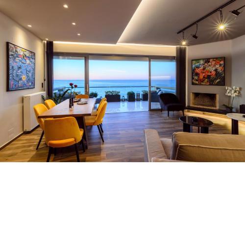 C.P. Luxury Suite