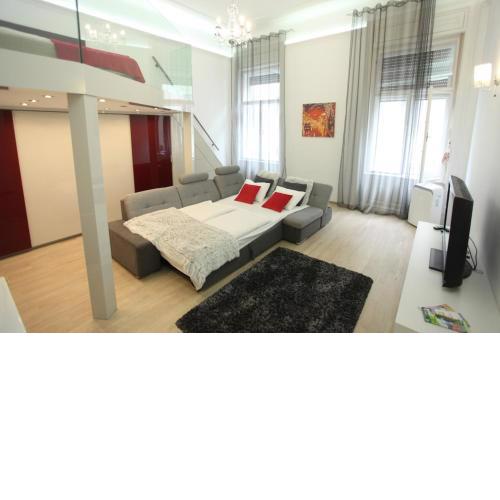 d.Five Superior Loft at Basilica