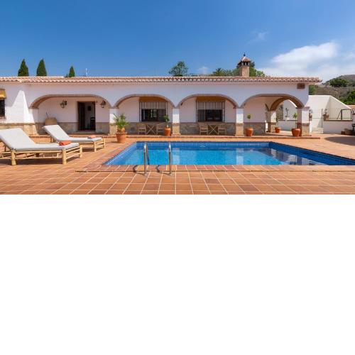 FINCA-LOS-ALMENDRALES