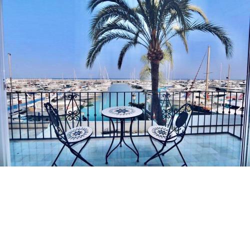 First Line Puerto Banus Harbour, 3 bedroom Luxury Apartment, Marbella