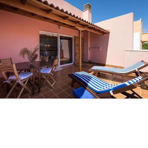 Home2Book Charming Attic Sun & Beach