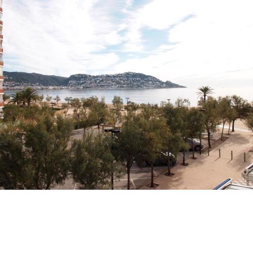 LA BAIE 19