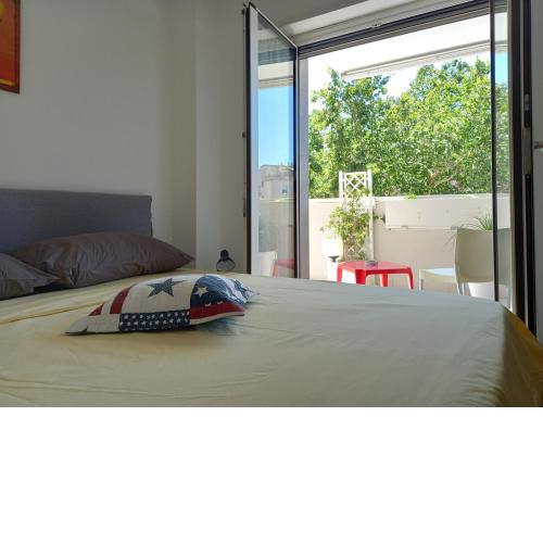 LIVING ROME Interno 2