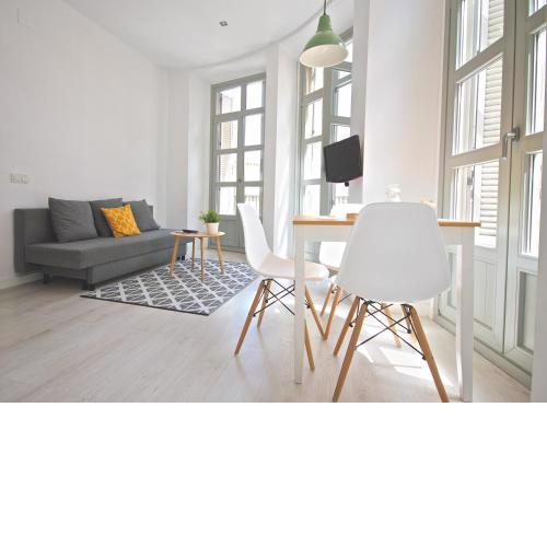MalagaUrbanRooms - Central Suites