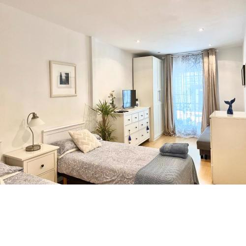 Nice apartment near Barcelona center