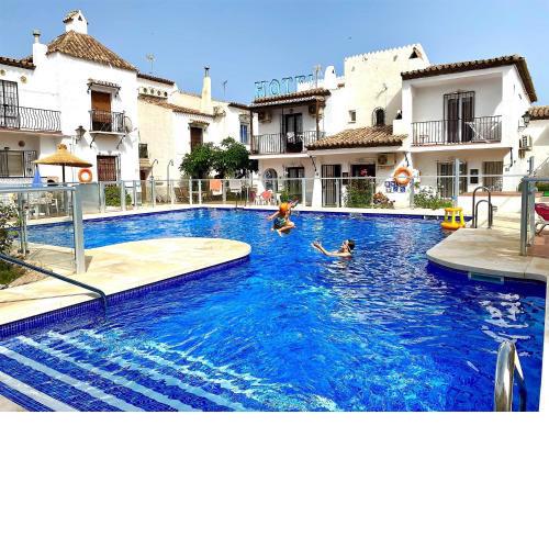 Nueva Nerja 52 Pubelo Andaluz Casasol