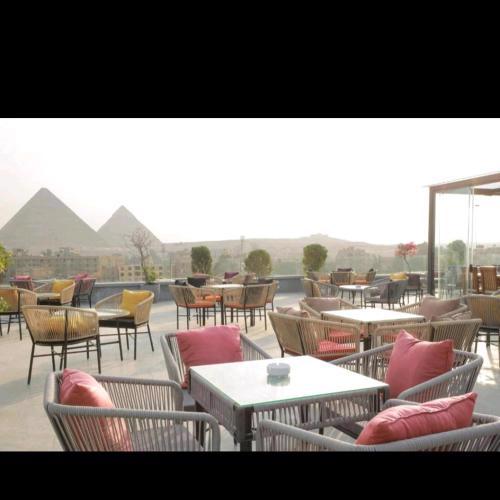 Pyramids Vailly