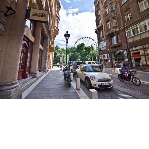 SasOne Rooms