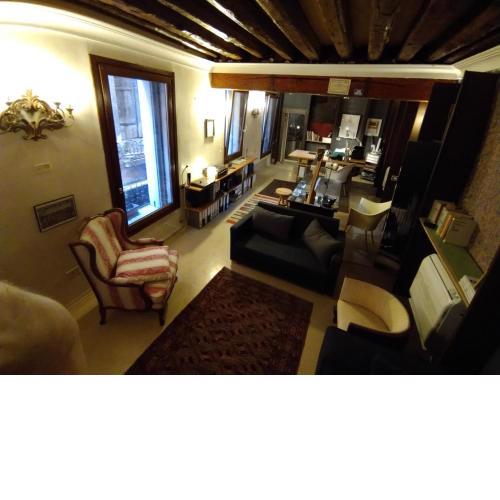 Studio Apartment San Marco 1825 fully sanitzd