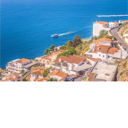 Stunning Apartment In Roses With 2 Bedrooms 2
